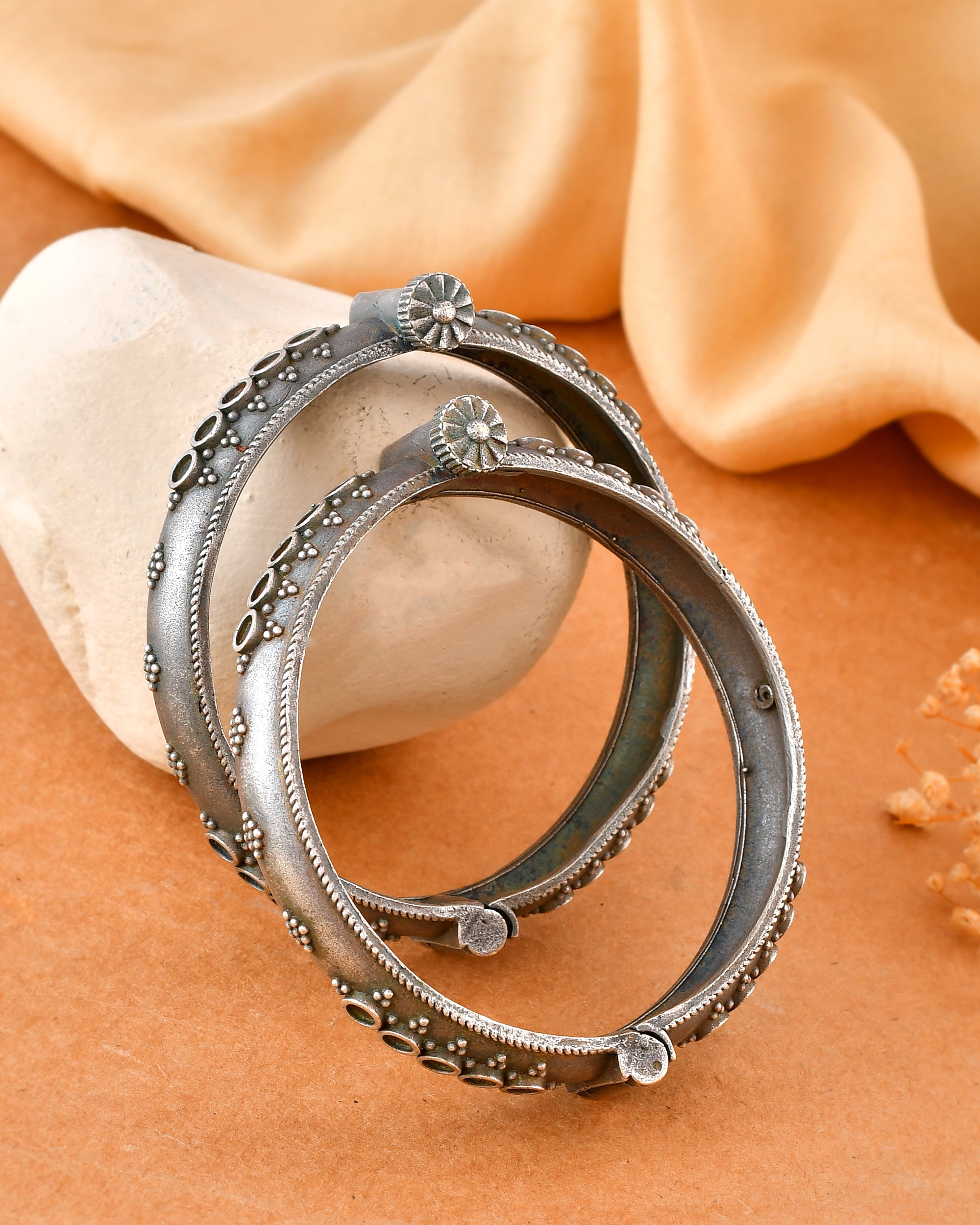 Circle Grace Dandiya Bangles